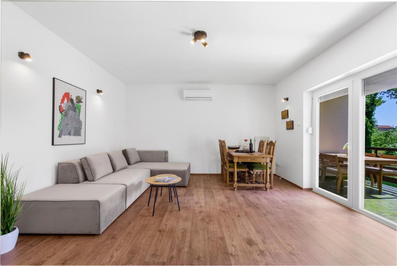 Apartments Villa Verde Novigrad Istria Extérieur photo