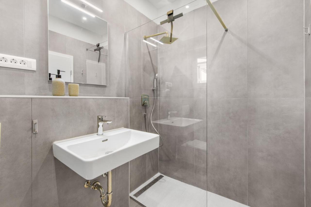 Apartments Villa Verde Novigrad Istria Extérieur photo